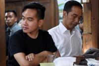 Gibran Rakabuming Raka bersama Presiden Joko Widodo