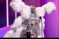   Masker Asal Indonesia Percantik Penampilan Lady Gaga