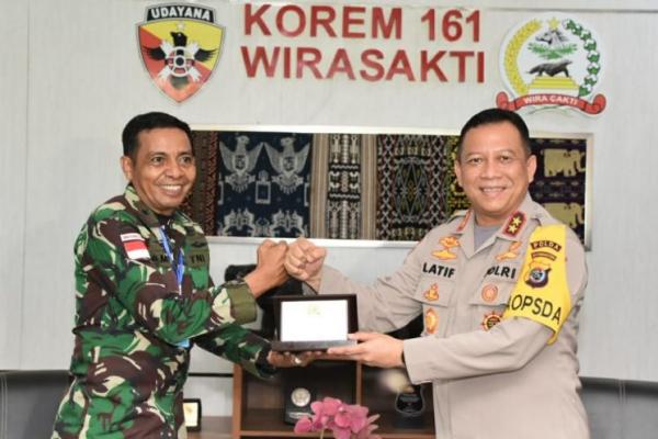 Awali Tugas, Kapolda NTT Sambangi Danrem 161/ WS