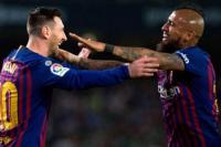   Mengharukan, Pesan Perpisahan Messi untuk Vidal