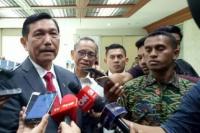 Luhut Desak Perusahaan Farmasi Percepat Produksi Obat Covid-19