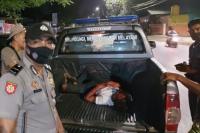 Pemuda Mabuk Babak Belur Dihajar Massa Usai Bacok Pengunjung Pantai Oesapa 