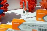 Pemimpin Hong Kong Beserta Para Pejabat Disuntik Vaksin Sinovac China