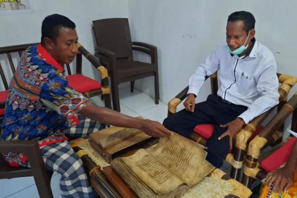 Kisah Al Quran Lima Abad dari Kulit Kayu di Alor yang Masih Terawat Rapi 