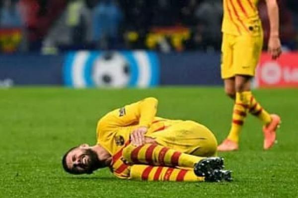 Hadapi PSG, Pique Siap Merumput Kembali Bersama Barca
