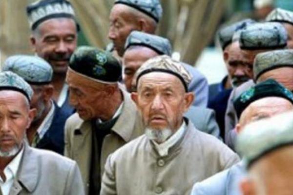 Mosi Belanda: Sebuah Genosida Terhadap Minoritas Uighur sedang Terjadi di China