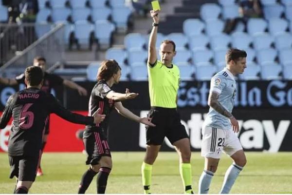 Meski Bawa Pulang Kemenangan, Madrid Singgung Kinerja Wasit Mario Molero Lopez 