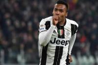 MU-Chelsea Rebutan Alex Sandro