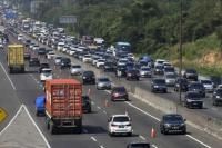 Jasa Marga Perbaiki Tiga Titik di Tol Jakarta-Cikampek