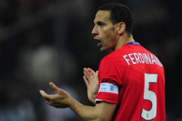 Rio Ferdinand Pengin Demo Fans MU Terus Berlanjut
