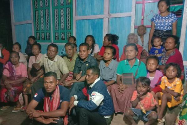 Temui Warga Bonleu, Wabup TTS Rela Lepas Jabatan Demi Bela Warga Hadapi Proses Hukum