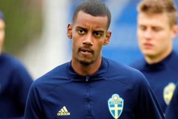 Chelsea Siap Saingi Liverpool dan Arsenal Demi Isak