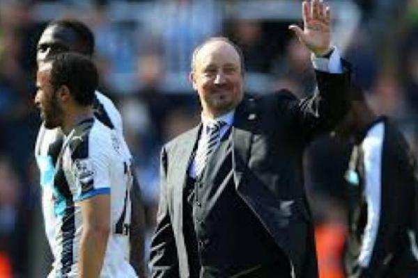 Rafael Benitez Jadi Pelatih Baru Everton