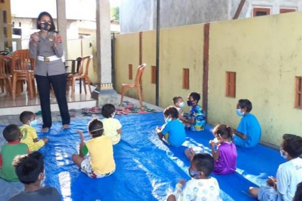 Peduli Anak-Anak, Polwan di Kupang Relakan Rumah Pribadi Dijadikan Posko Kemanusiaan