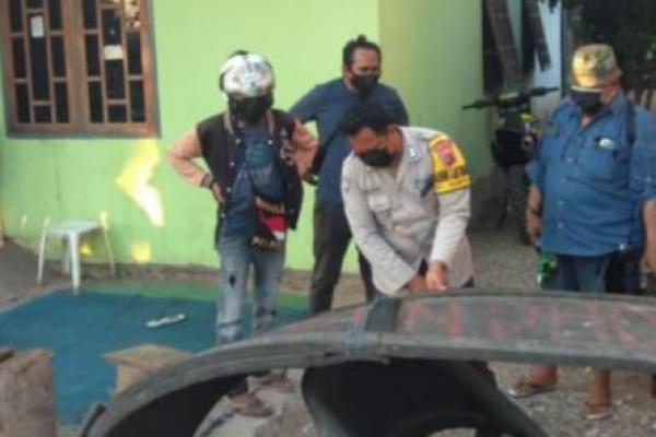 Polisi Bubarkan Judi Sabung Ayam di Rumah Warga di Kupang