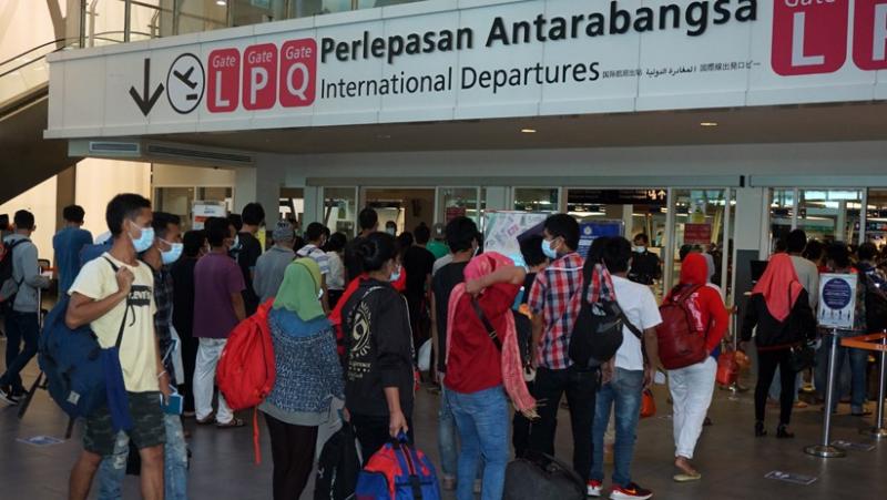 Malaysia Deportasi 117 Pekerja Migran Ilegal asal NTT 
