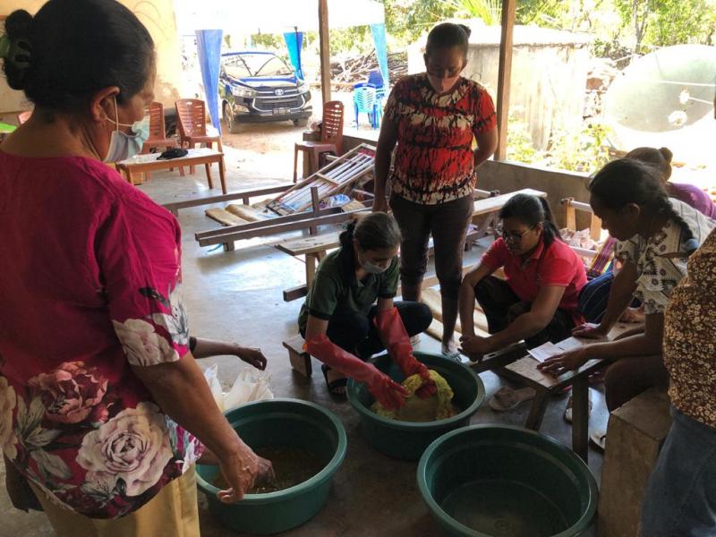 Warga Semau Dilatih Wirausaha, Transaksi UMKM Capai Ratusan Juta