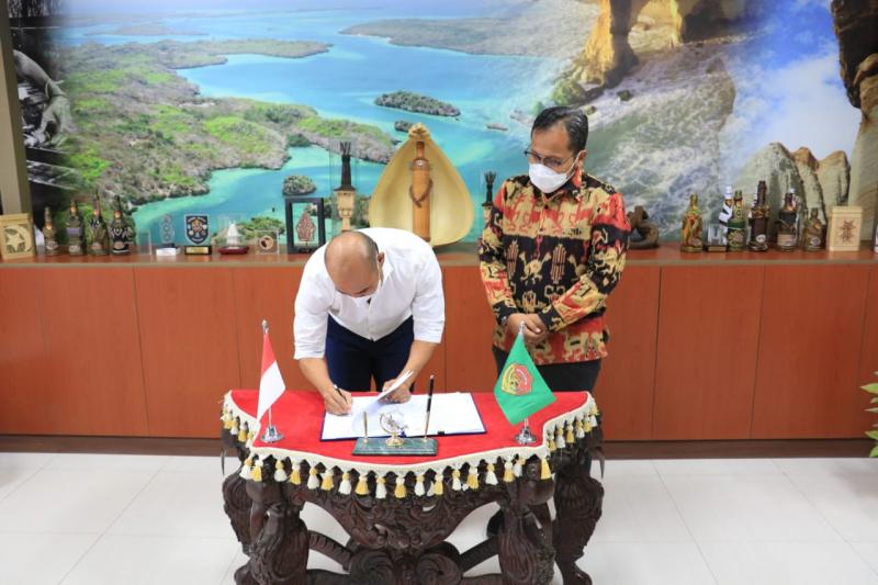 Pemprov NTT-Pelindo Teken Kerjasama Sinergi Kembangkan Kawasan Pelabuhan di NTT
