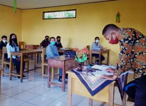 Uji Coba Sekolah Tatap Muka, SMKS Bintang Timur Taat Prokes
