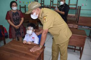  Wali Kota Kupang Pantau Langsung KBM Tatap Muka di Sekolah 