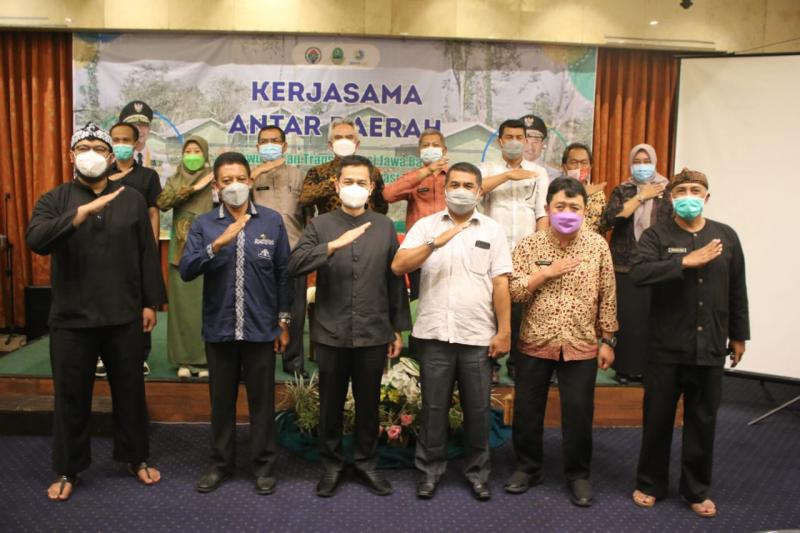 Pemerintah Daerah Asal Berkontribusi Suksesnya Program Transmigrasi