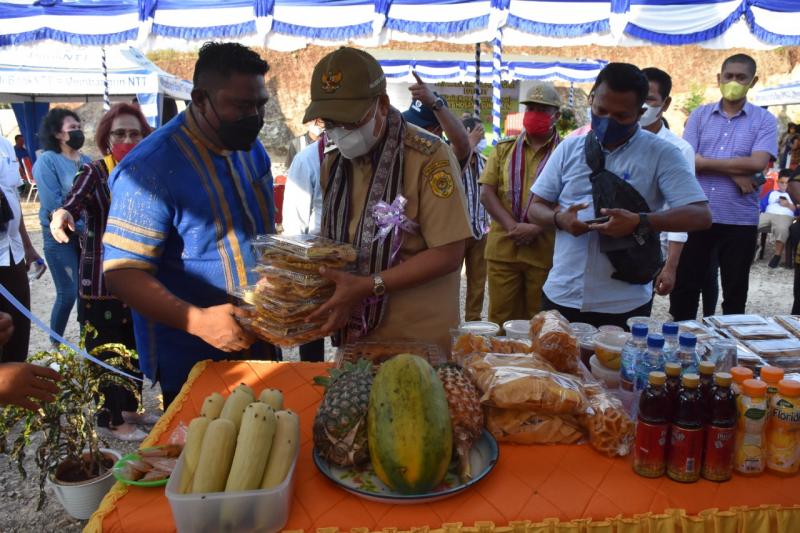  Wali Kota Kupang Resmikan Pusat Kuliner Loti Klasis Kota Kupang Timur