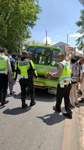 Video Dorong Angkot Mogok Viral, 11 Polantas Kota Kupang dapat Penghargaan