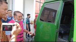 Lima Jam Diperiksa, Mantan Bupati Kupang, Ibrahim Medah Ditahan Kejati NTT