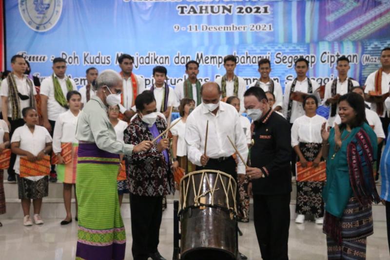 Gubernur NTT Minta Perempuan GMIT Jadi Penggerak Pembangunan