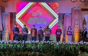  Raih TPKAD Award 2021, Bupati Flotim Ucapkan Terima Kasih Kepada OJK dan Bank NTT