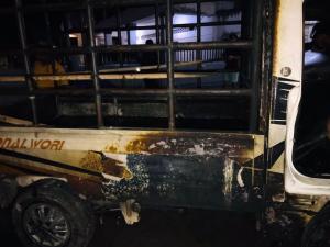 Mobil Pick Up Terbakar di SPBU Sumba Timur