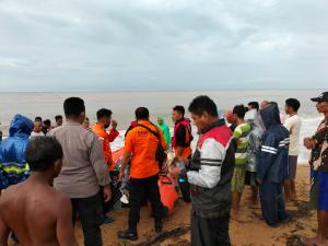 Terseret Banjir, Siswi Sekolah Dasar di Rote Ndao Hilang