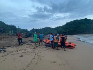 Basarnas Terjunkan Tim Bantu Cari Siswi yang Terseret Banjir di Rote Ndao