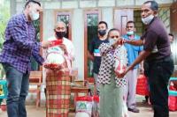 Dapat Bantuan Beras, Warga Kota Kupang Ucapkan Terima Kasih kepada Legislator Demokrat 