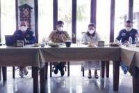 Anggota DPD RI dan Wabup Kupang Bahas Pelaksanaan UU Desa di Kabupaten Kupang