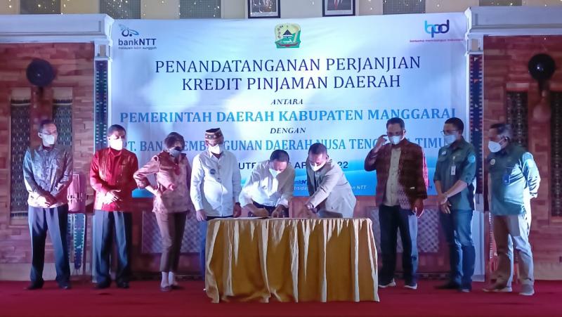 Tuntaskan Pembangunan Jalan dan Jembatan, Pemda Manggarai Pinjam Rp250 Miliar ke Bank NTT