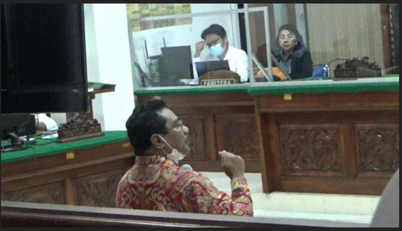 Sidang Ketiga Pra Peradilan Tersangka Ira Ua, Pemohon Serahkan Sejumlah Bukti