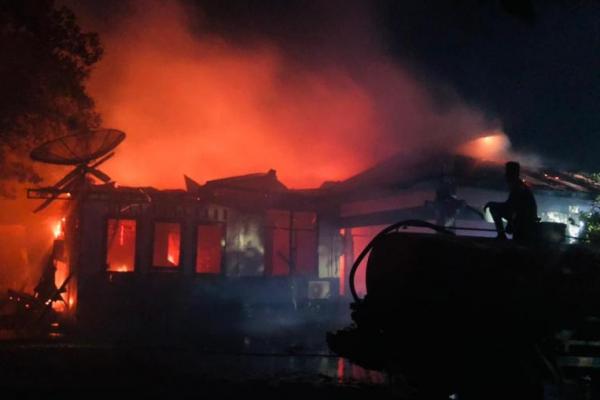 Gedung Kantor Dinas PPKO Kabupaten Rote Ndao Ludes Terbakar