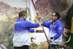 Wagub Lepas Kontingen KORMI NTT FORNAS Palembang 2022