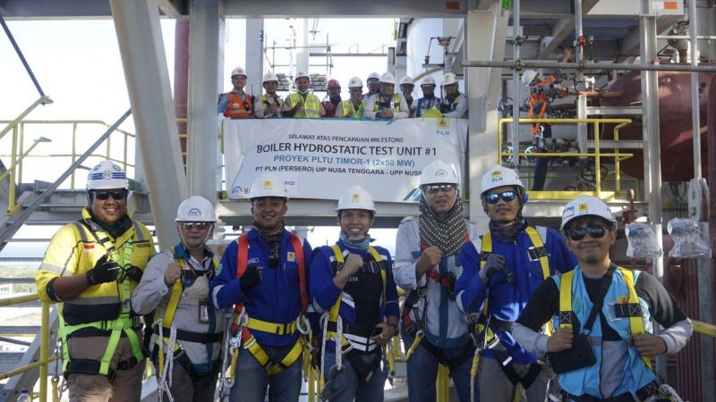 PT PLN (Persero) Unit Iduk Pembangunan Nusa Tenggara Uji Hydrotest Boiler-1 PLTU Timor 1