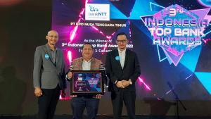 Catat Kinerja Keuangan Positif, Bank NTT Raih Indonesia Top Bank Award 2022