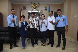 Kepala KPP Pratama-Penjabat Wali Kota Kupang Bahas Sinkronisasi Data Instrumen Pajak 