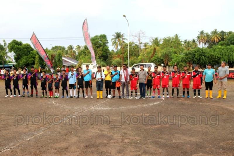 Tutup Perayaan HUT RI di Batuplat, Penjabat Wali Kota Kupang Minta Kelurahan Gelar Even Olahraga