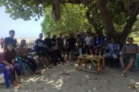 Perahu Motor Pengangkut Tim Vaksinator ke Pulau Salura di Sumba Timur Tenggelam 