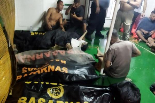Dokter Kepolisian Identifikasi 14 Jenazah Korban KM Express Cantika 77 yang Terbakar 