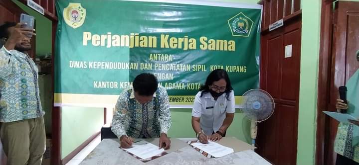 Penuhi Hak Status Perkawinan, Disdukcapil Kota Kupang-Kemenag Teken PKS 