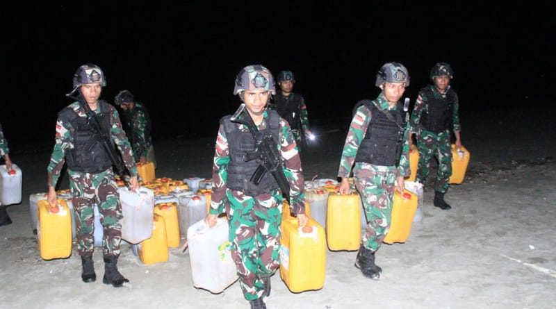 Satgas Pamtas RI-RDTL Gagalkan Penyelundupan 1,6 Ton Minyak Tanah