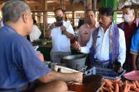 Jelang Natal Penjabat Wali Kota Kupang Rutin Sidak Pasar, Pantau Kenaikan Harga Sembako
