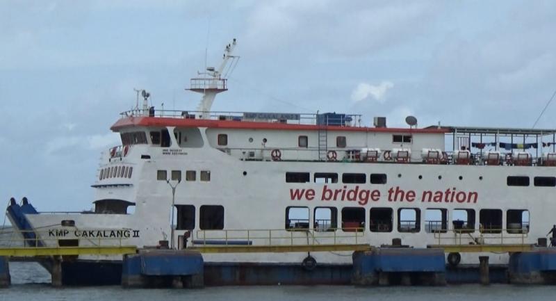 Cuaca Ekstrem dan Gelombang Tinggi, Kapal Ferry Berlindung ke Pelabuhan Hansisi-Semau