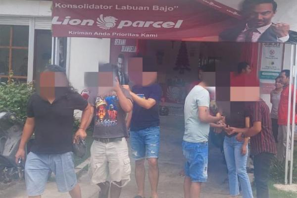 Warga Labuan Bajo Dibekuk Polisi saat Ambil Titipan Narkoba Kiriman dari Bali